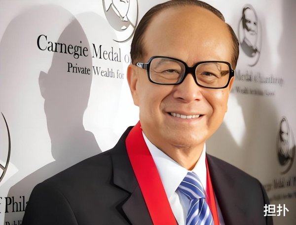 配资操盘十大技巧 李嘉诚家族, 到底有没有问题?